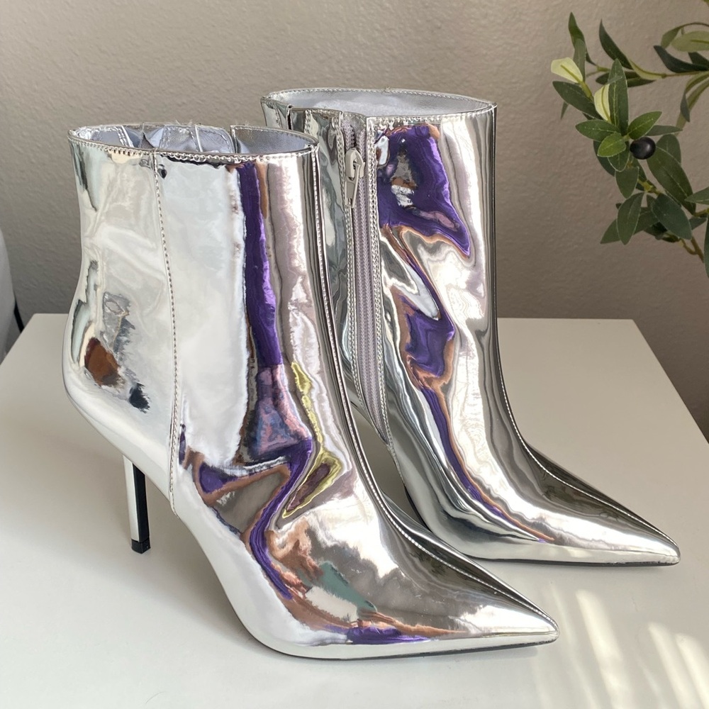 I.N.C. Silver Mirror Pointed Toe Stiletto Ankle Boots Women’s Size 6.5 NIB